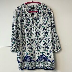 EUC Women’s Liz Claiborne Career Women's Bojo Blouse. Size Medium